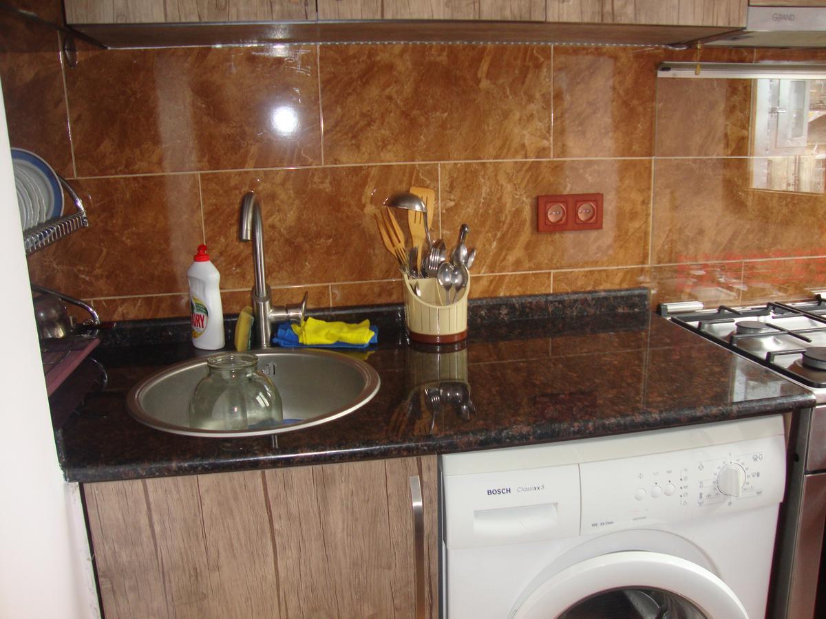 Madona'S House Apartment Batumi Luaran gambar