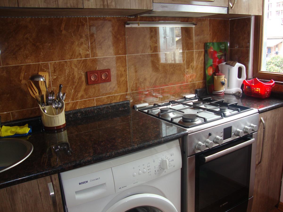 Madona'S House Apartment Batumi Luaran gambar