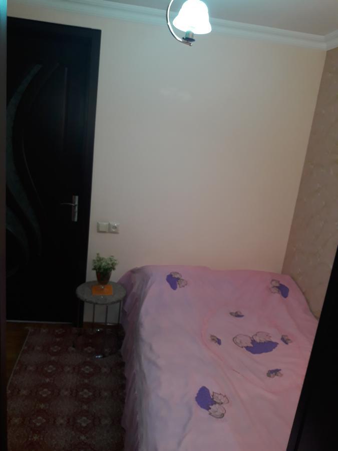 Madona'S House Apartment Batumi Luaran gambar